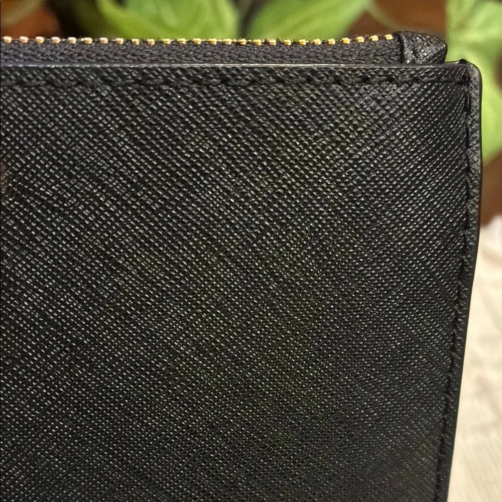 Michael Kors Saffiano Leather Black and Gold Double Zip Wallet/Clutch (ABBA) - Picture 3 of 15